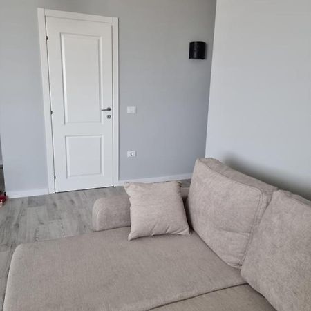 Apartament 2 Camere Eliberarii Κονστάντζα Εξωτερικό φωτογραφία